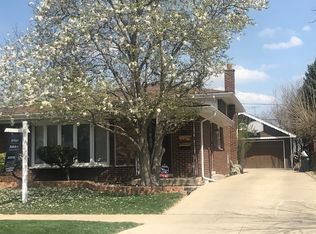 4605 Raymond Ave, Brookfield, IL 60513