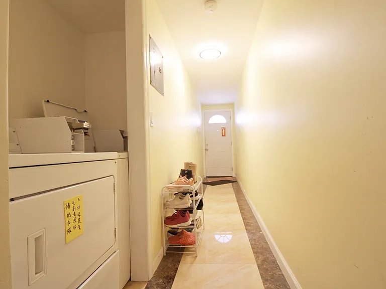 51.5 Cottage St #3E — Photo 9