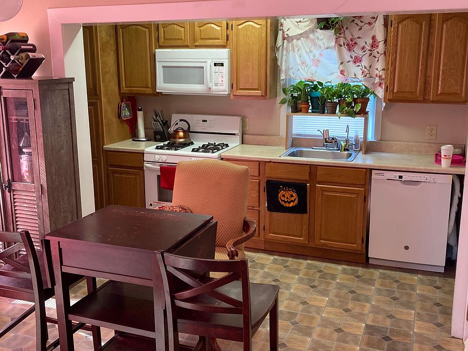 1st image of 249 East Ave APT 1