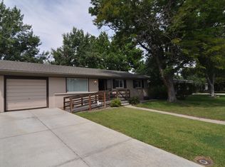 877 S Jasmine St, Denver, CO 80224