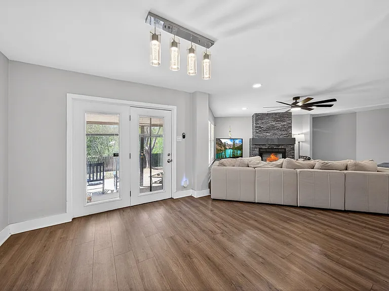 15262 Moonlit Grv — Photo 17