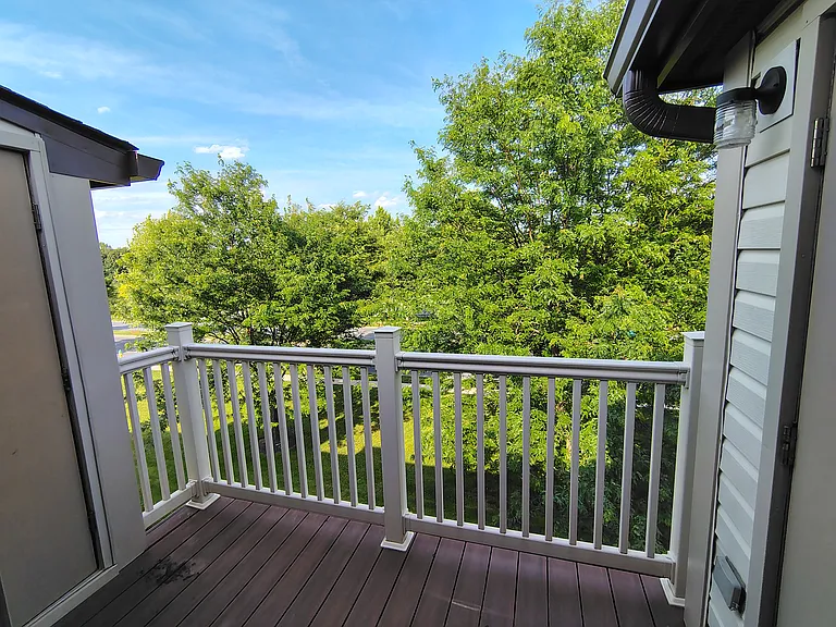 821 Stratford Way — Photo 6