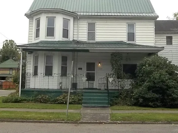 120 Davis St, Elkins, WV 26241