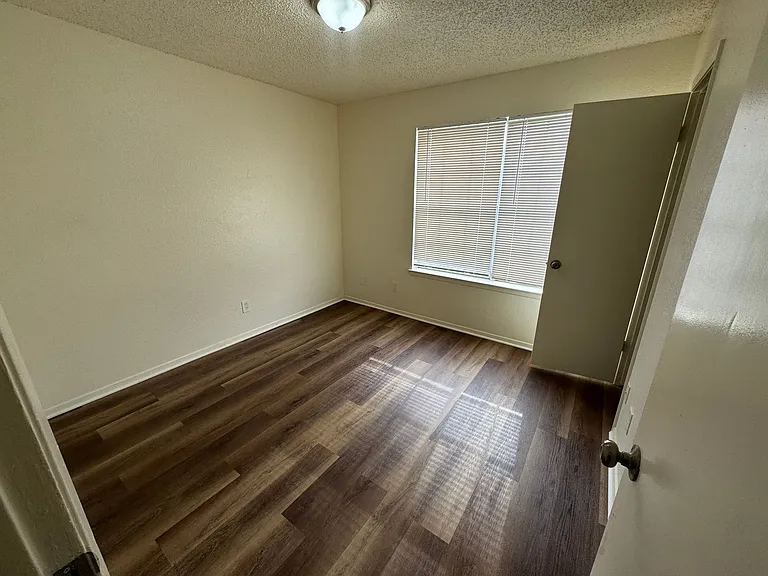 6225 Stardust Dr S — Photo 26