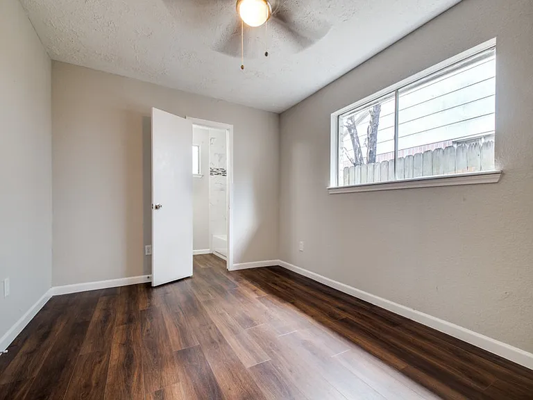 287 Eldon St #1 — Photo 21