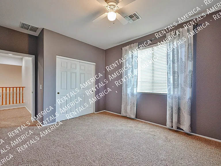 9710 S 45th Ave — Photo 36