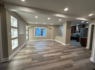 3147 S Illinois Ave, Milwaukee, WI 53207