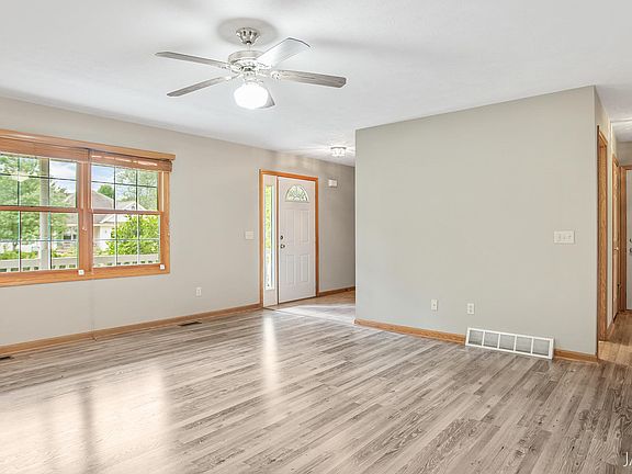 5th image of 2648 Orange Meadow Ln