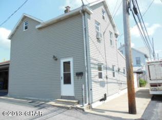 715 Carbon St, Freeland, PA 18224