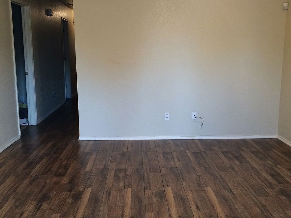 1st image of 1443 E Robert St