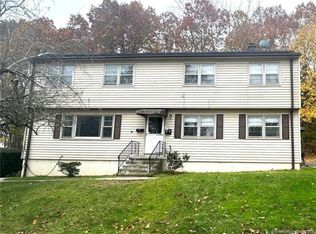 18 High Top Cir, Hamden, CT 06514