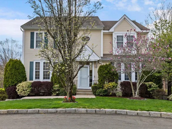 29 Fellowship Lane, Rye Brook, NY 10573