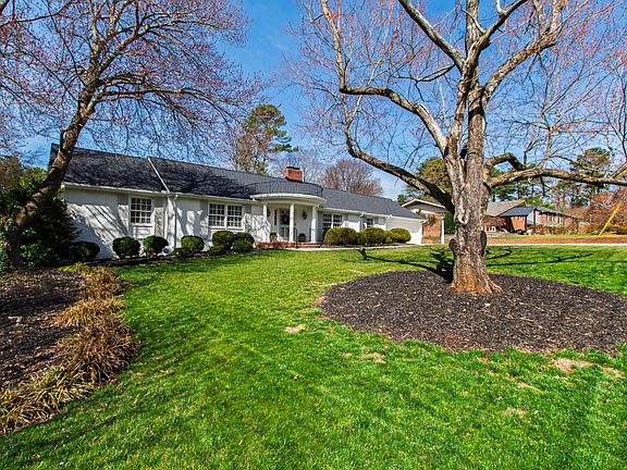 2nd image of 4709 Stiller St