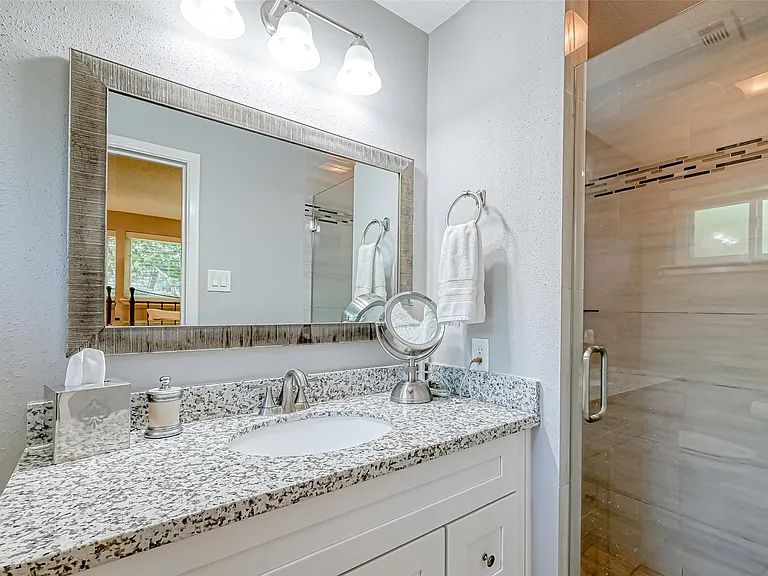 13914 Saint Marys Ln — Photo 26