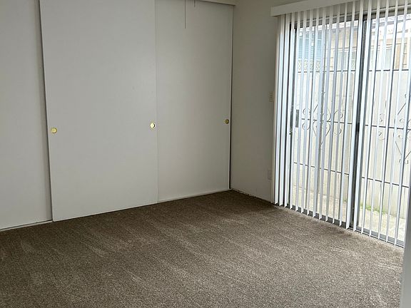 5th image of 4184 Iowa St APT 3