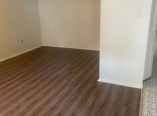 807 E Elm Ave, Lindenwold, NJ 08021