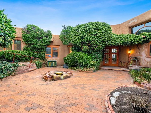 49 Vista Hermosa, Santa Fe, NM 87506