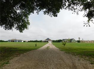 160 Cox Rd, Waxahachie, TX 75167