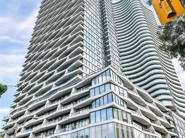 85 Wood St #1912, Toronto, ON M4Y 0E8