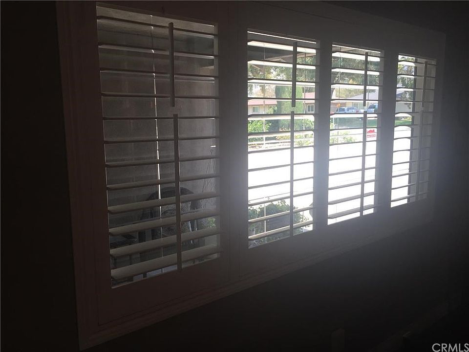 1st image of 332 Wagner Dr