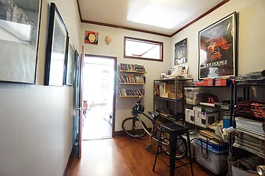 Rented by Rennit Inc.