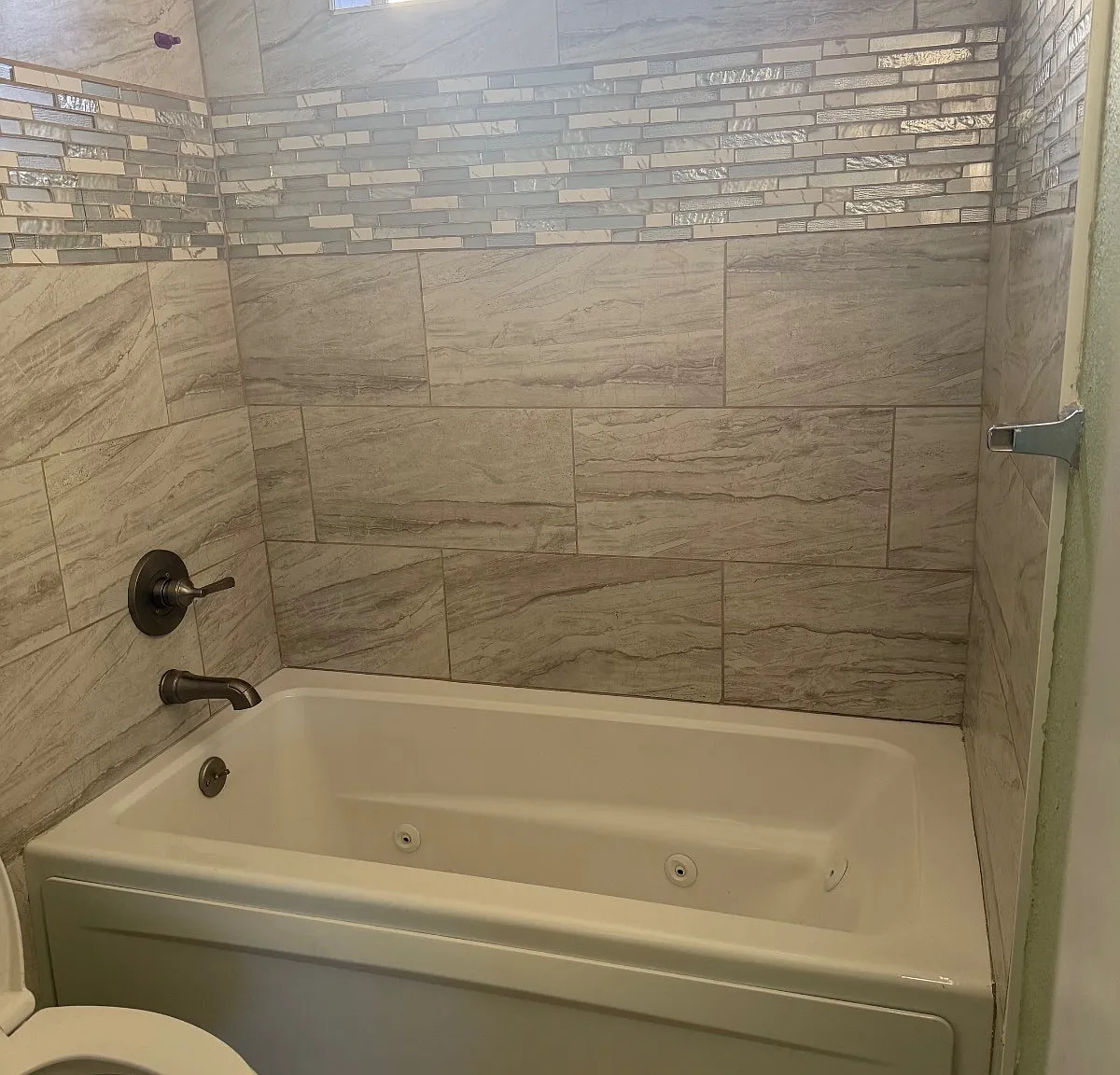 3 bed, 2.0 bath, 978 sqft, $1,700 — Photo 4