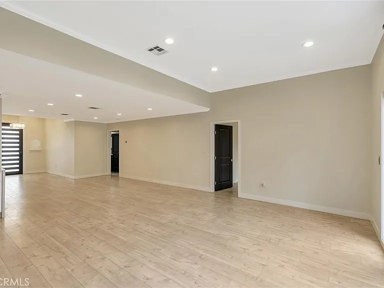 17227 Keswick St — Photo 18