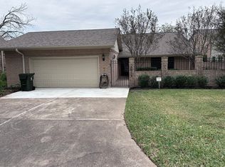 3012 Gleneagles Ct, Bryan, TX 77802