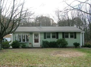 34 Potter Dr, Bellingham, MA 02019