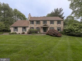 1136 Cardinal Dr, West Chester, PA 19382