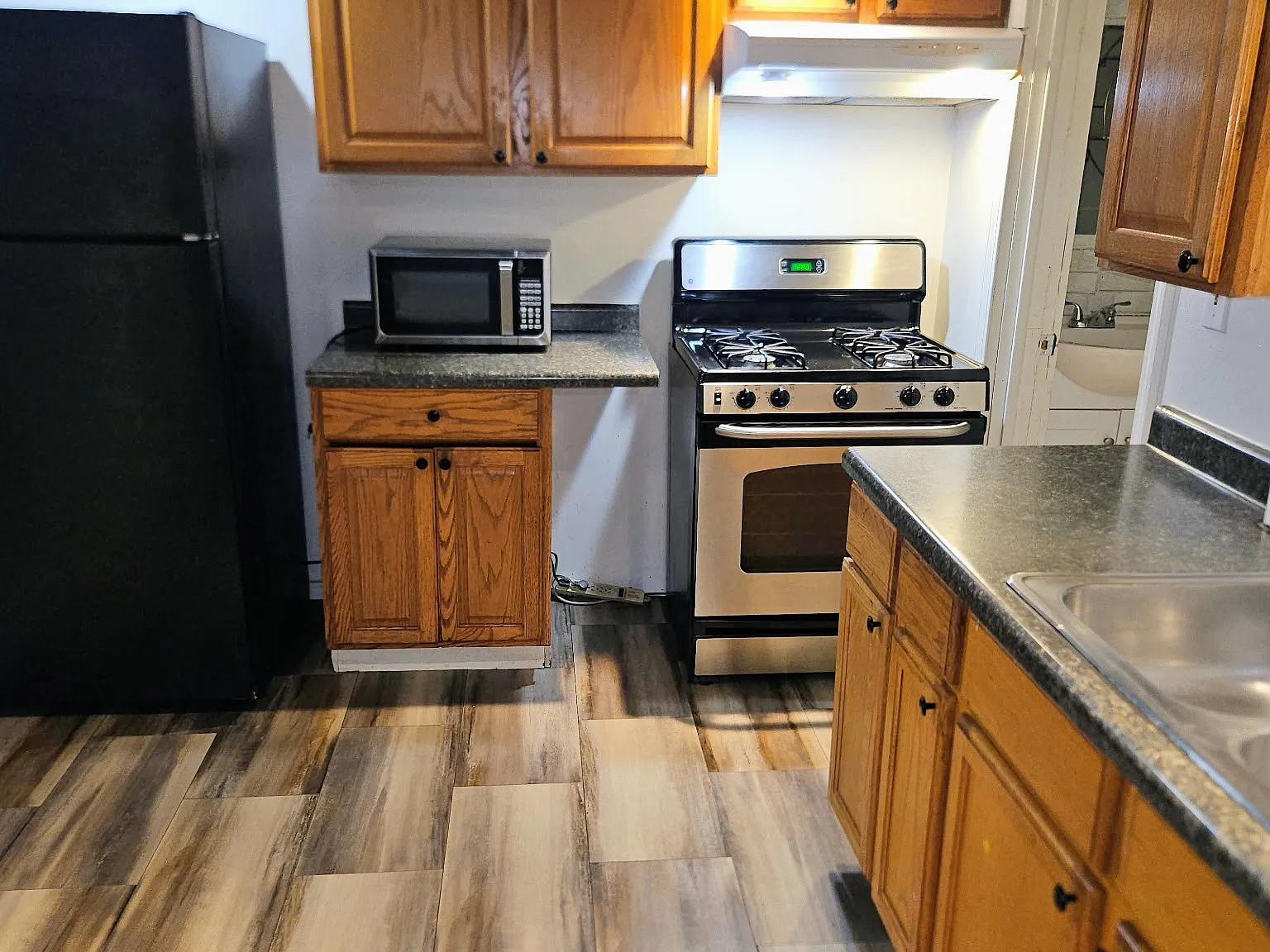 4514 Sunnyside Ave — Photo 3