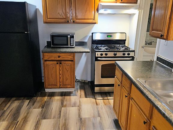 3rd image of 4514 Sunnyside Ave
