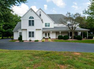 679 Bentwurth Dr, Bowling Green, KY 42103