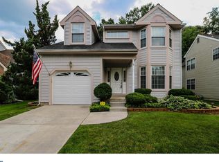 8 Christopher Mills Dr, Mount Laurel, NJ 08054