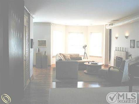 4th image of 4142 Cass Ave #6/301