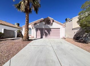 8210 James Grayson Dr, Las Vegas, NV 89145