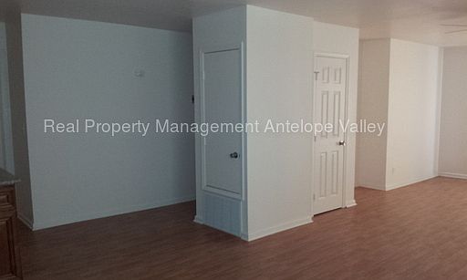5th image of 519 E Avenue K8