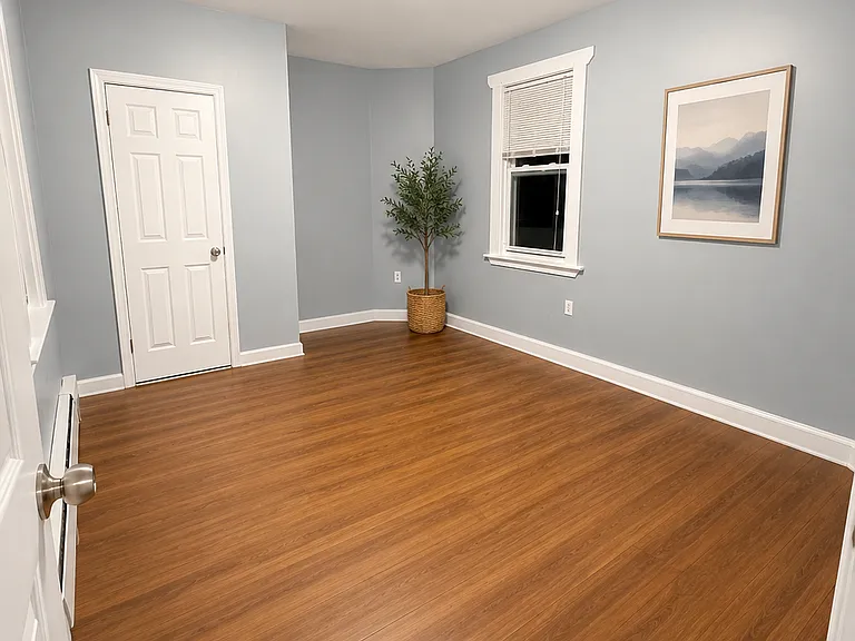 1055 Capitol Ave — Photo 5
