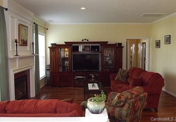 5th image of 3651 Canfield Hill Ct