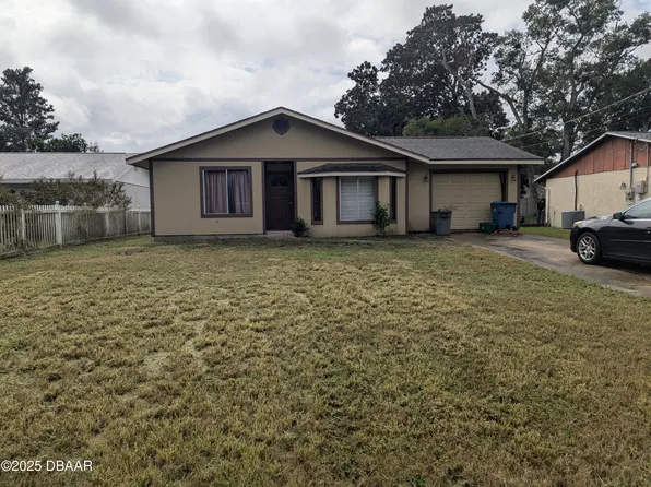 1906 Blake Pl, Daytona Beach, FL 32119