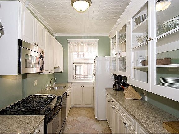 Kitchen I