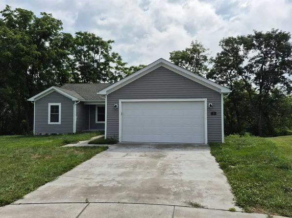 5 Peking Ln, Martinsburg, WV 25403