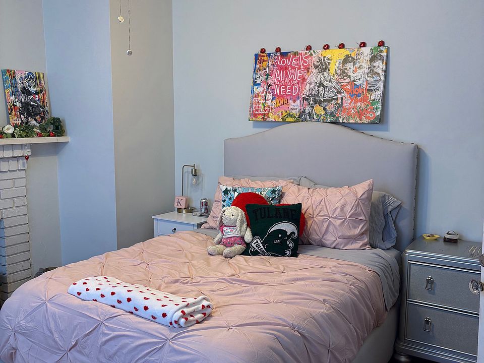1st image of 7304 Oak St #1