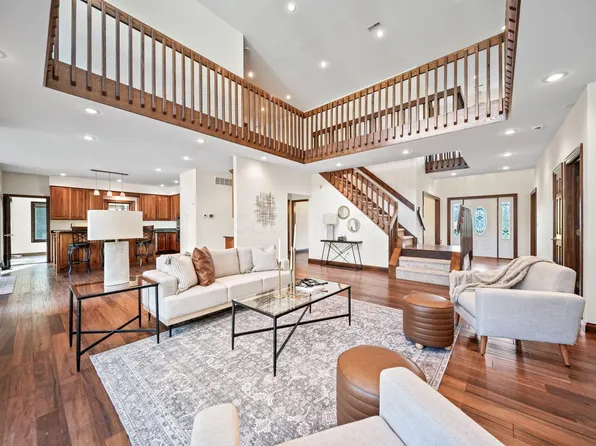 9426 Bennington Chapel Rd, Centerburg, OH 43011