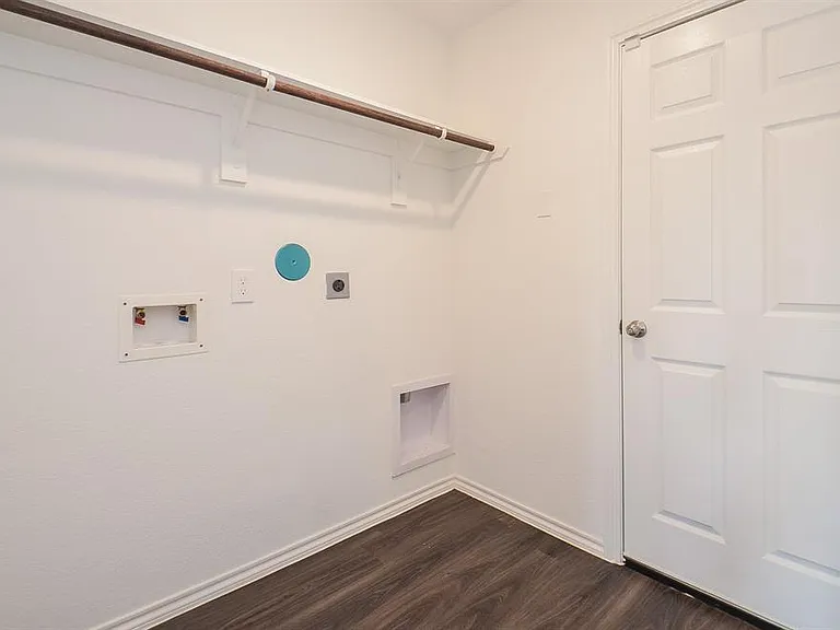 5434 Logan Dale Dr — Photo 10