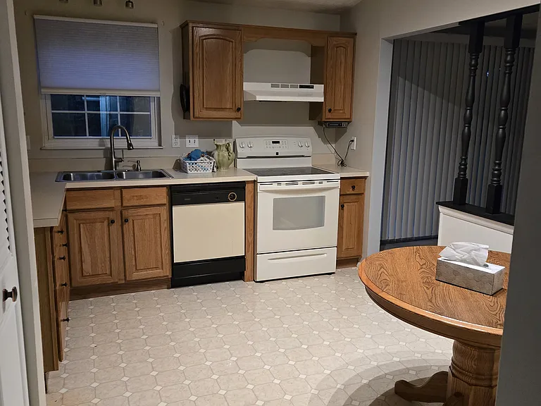 2724 Jupiter Dr — Photo 20