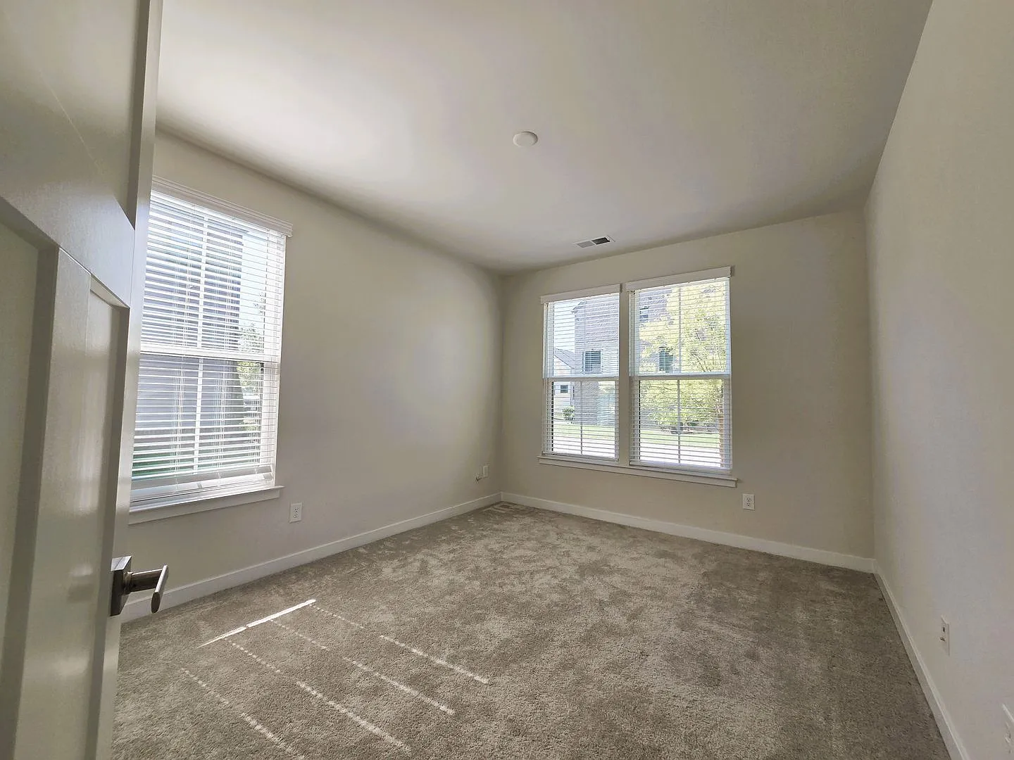 3 Story Townhome off of Charter Colony and 288 in Midlothian — Photo 3