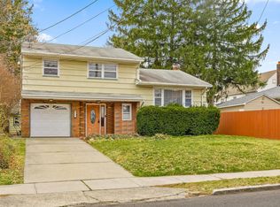 733 Dewitt St, Linden, NJ 07036