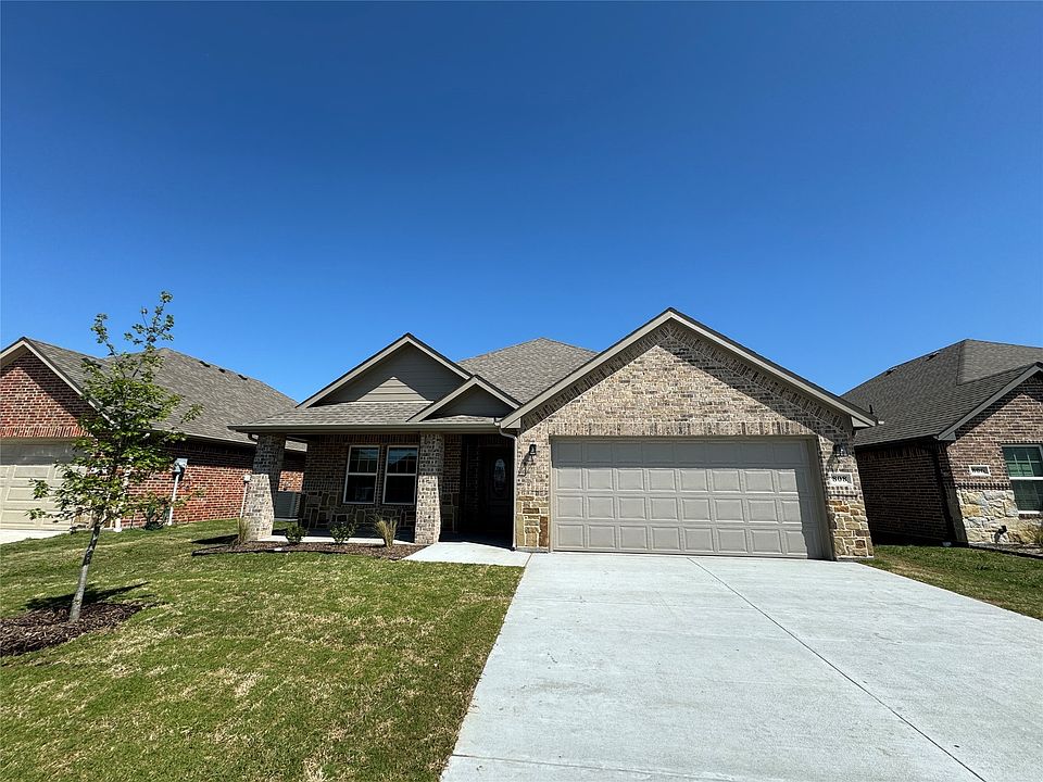 1st image of 808 Hardaway Dr
