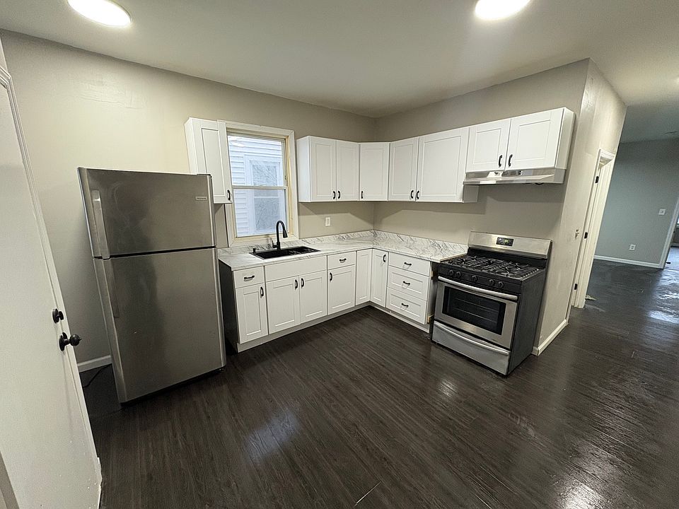 1st image of 16 N 18th St #1